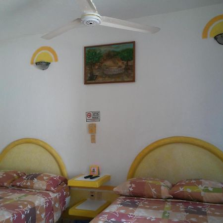 Hotel Sarabi Barra de Navidad Buitenkant foto