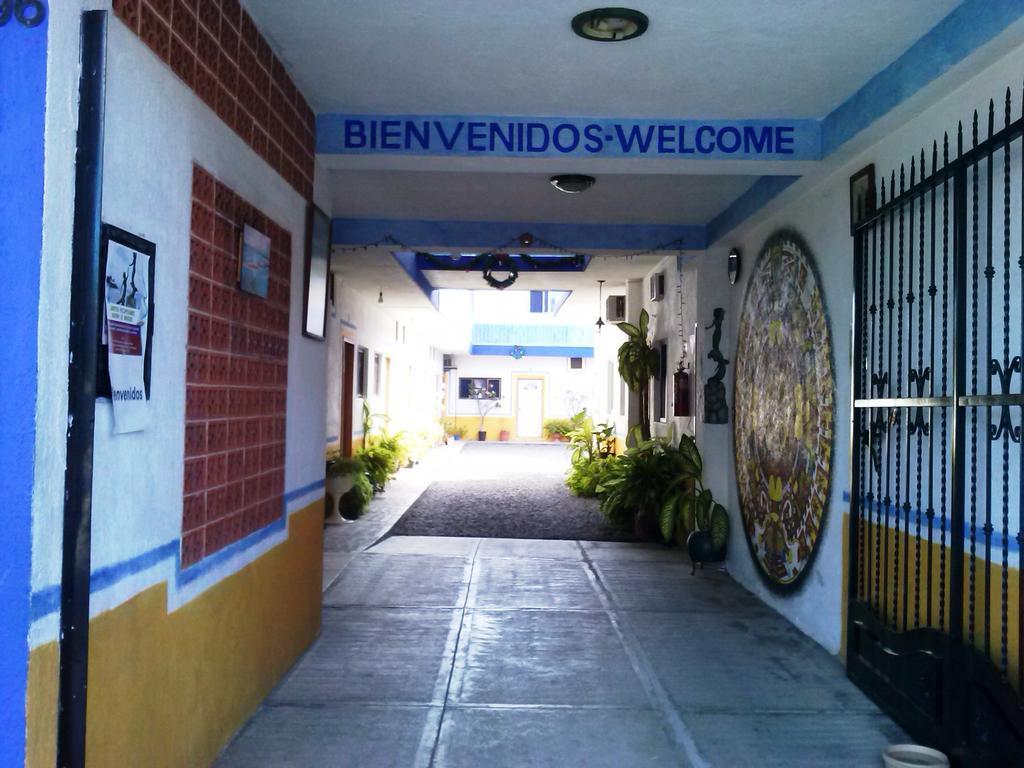 Hotel Sarabi Barra de Navidad Buitenkant foto