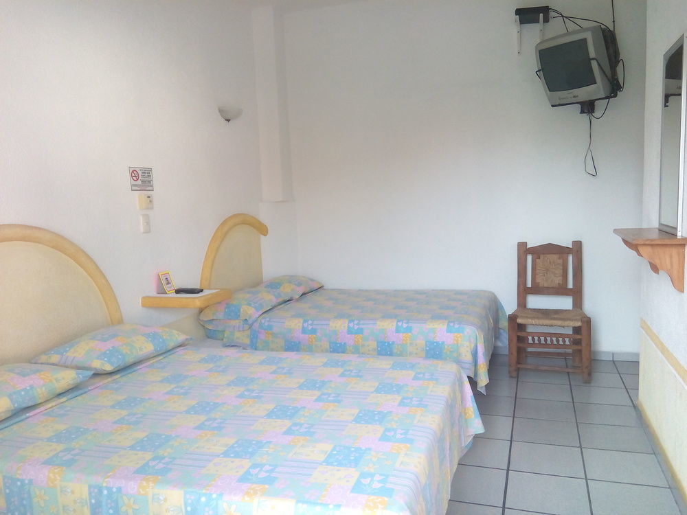 Hotel Sarabi Barra de Navidad Buitenkant foto