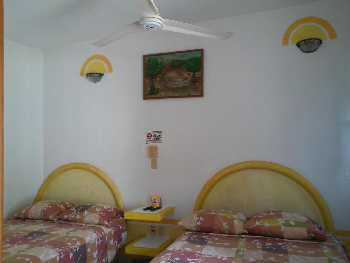 Hotel Sarabi Barra de Navidad Buitenkant foto