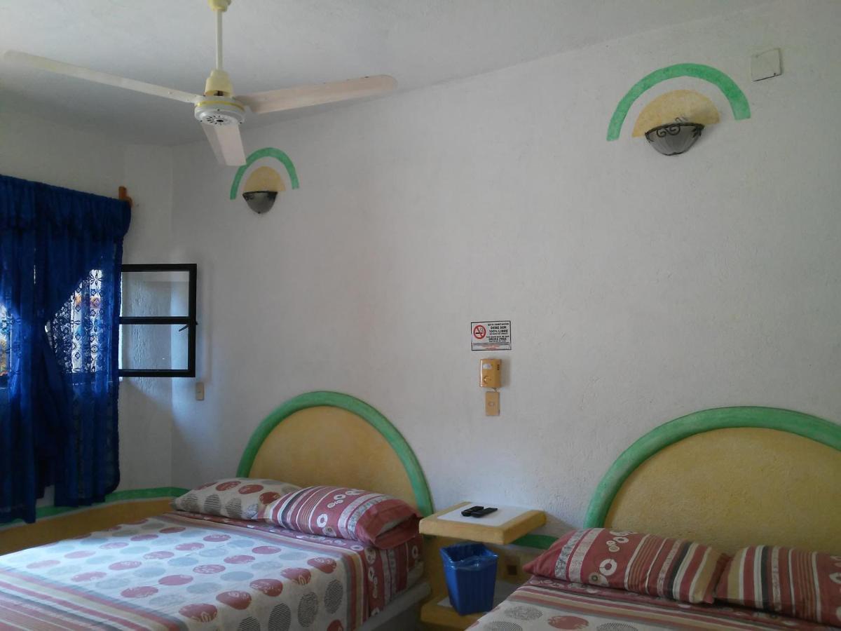 Hotel Sarabi Barra de Navidad Buitenkant foto