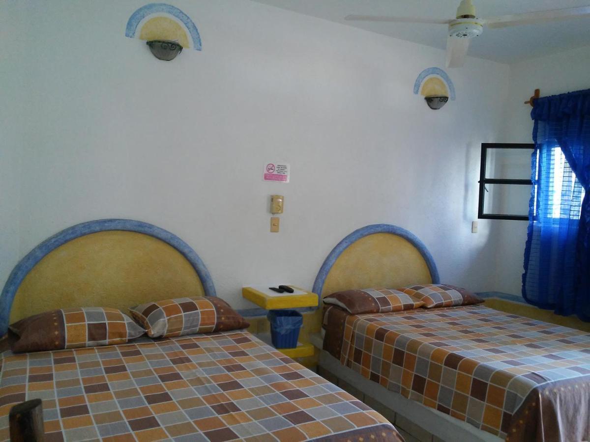 Hotel Sarabi Barra de Navidad Buitenkant foto