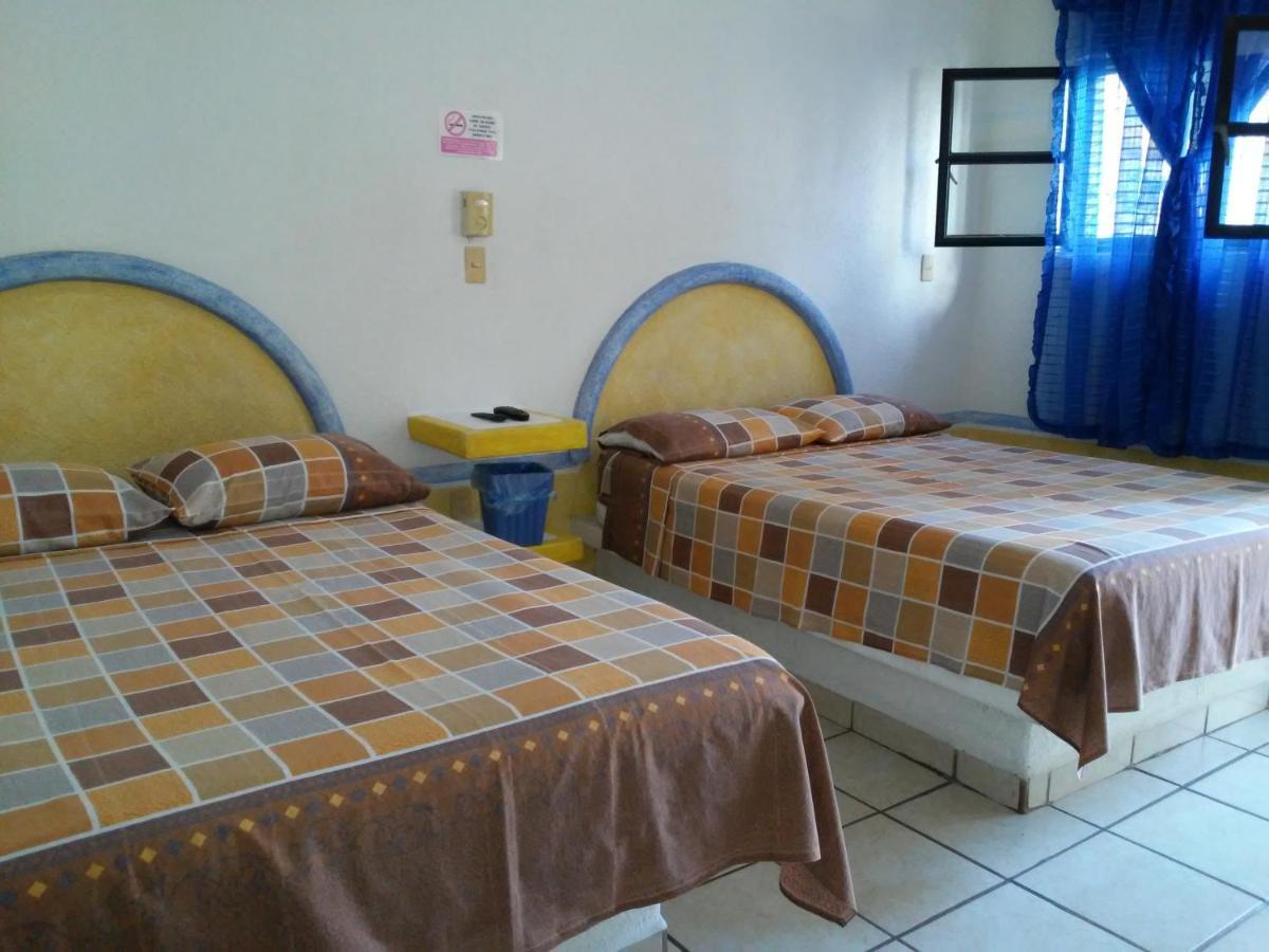 Hotel Sarabi Barra de Navidad Buitenkant foto
