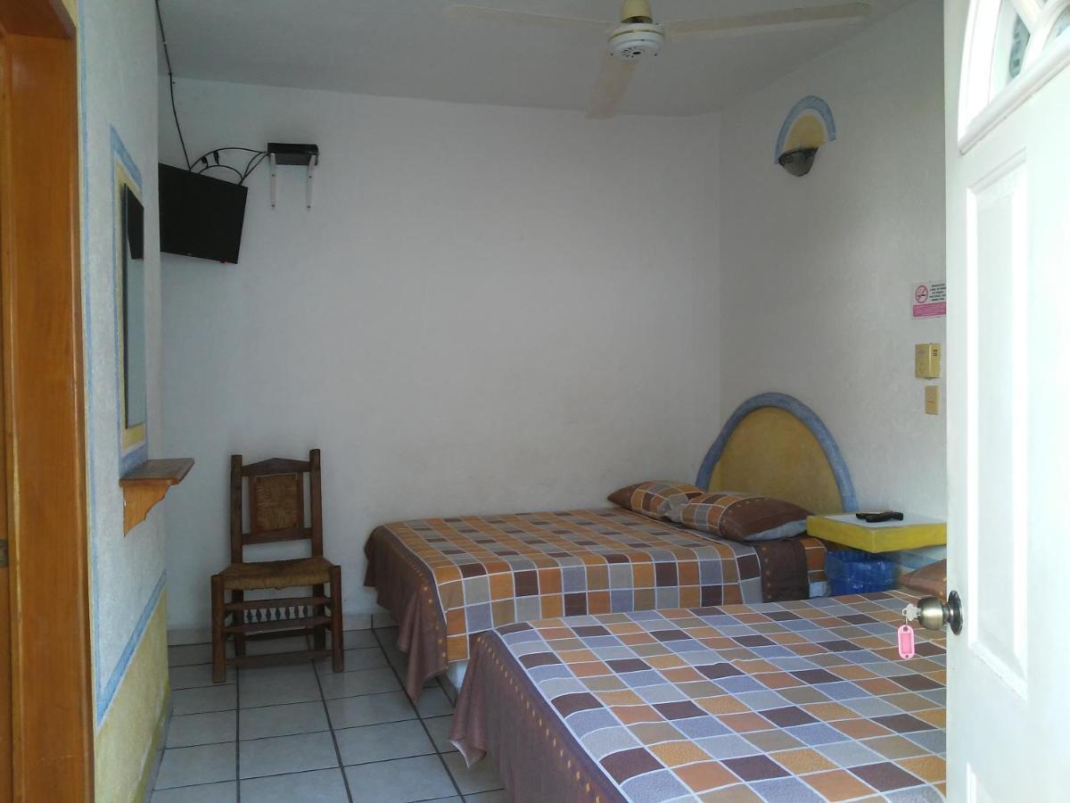 Hotel Sarabi Barra de Navidad Buitenkant foto