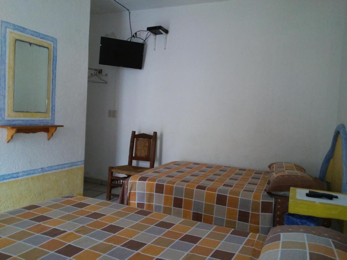 Hotel Sarabi Barra de Navidad Buitenkant foto