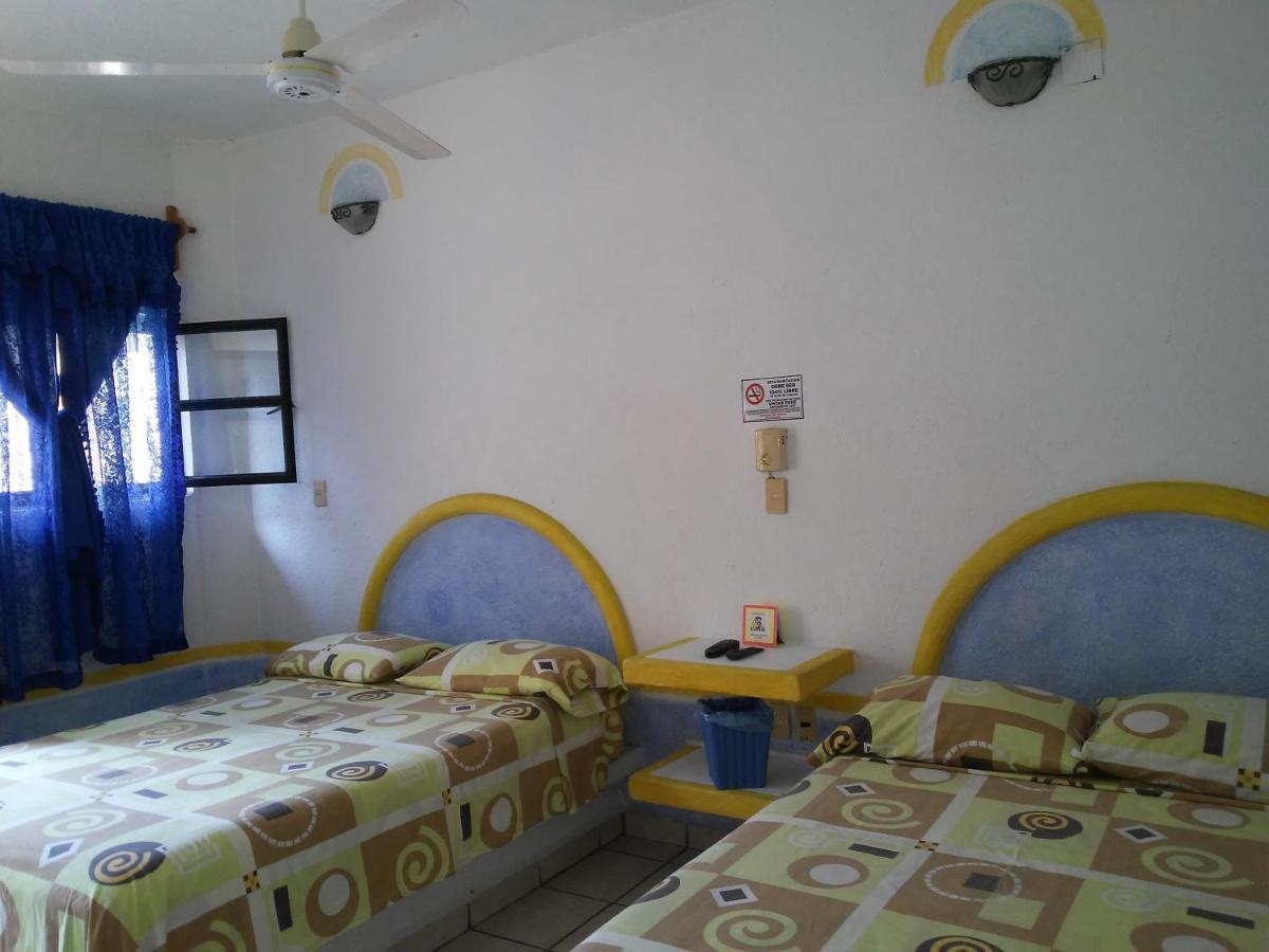Hotel Sarabi Barra de Navidad Buitenkant foto